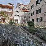 Fjaka Boutique Apartments